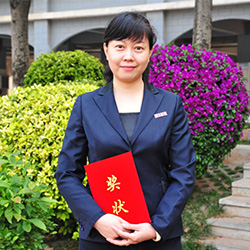 语文教研组长：李娜