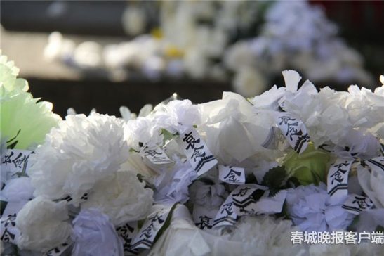 云大附中开展2018年祭扫一二一烈士墓暨传承红色基因