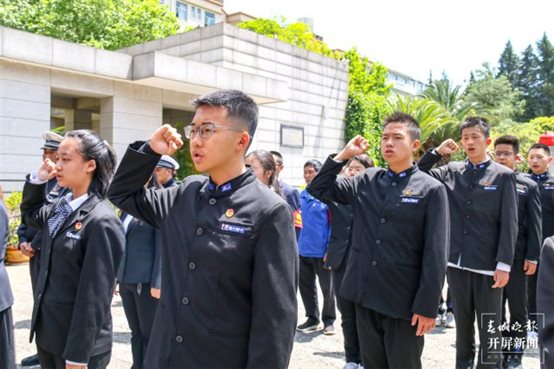 10.2 重温入团誓词.JPG