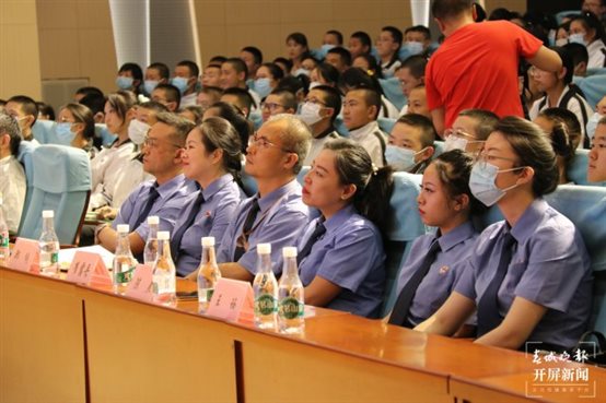 向校园欺凌说“不”！检察官走进云大附中带来一场法制讲座
