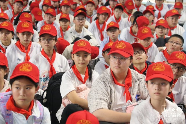云大附中新生家长会温情启幕