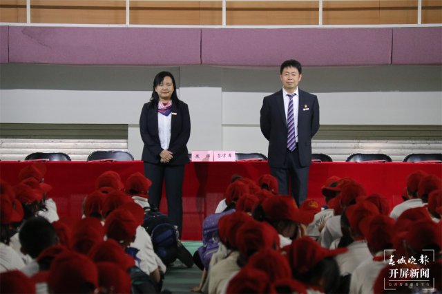 云大附中新生家长会温情启幕