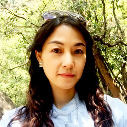 中学一级教师：胡琼